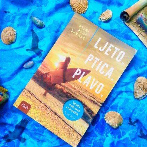 Recenzija: “Ljeto. Ptica. Plavo”, Akemi Dawn Bowman