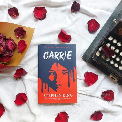 Recenzija: “Carrie”, Stephen King